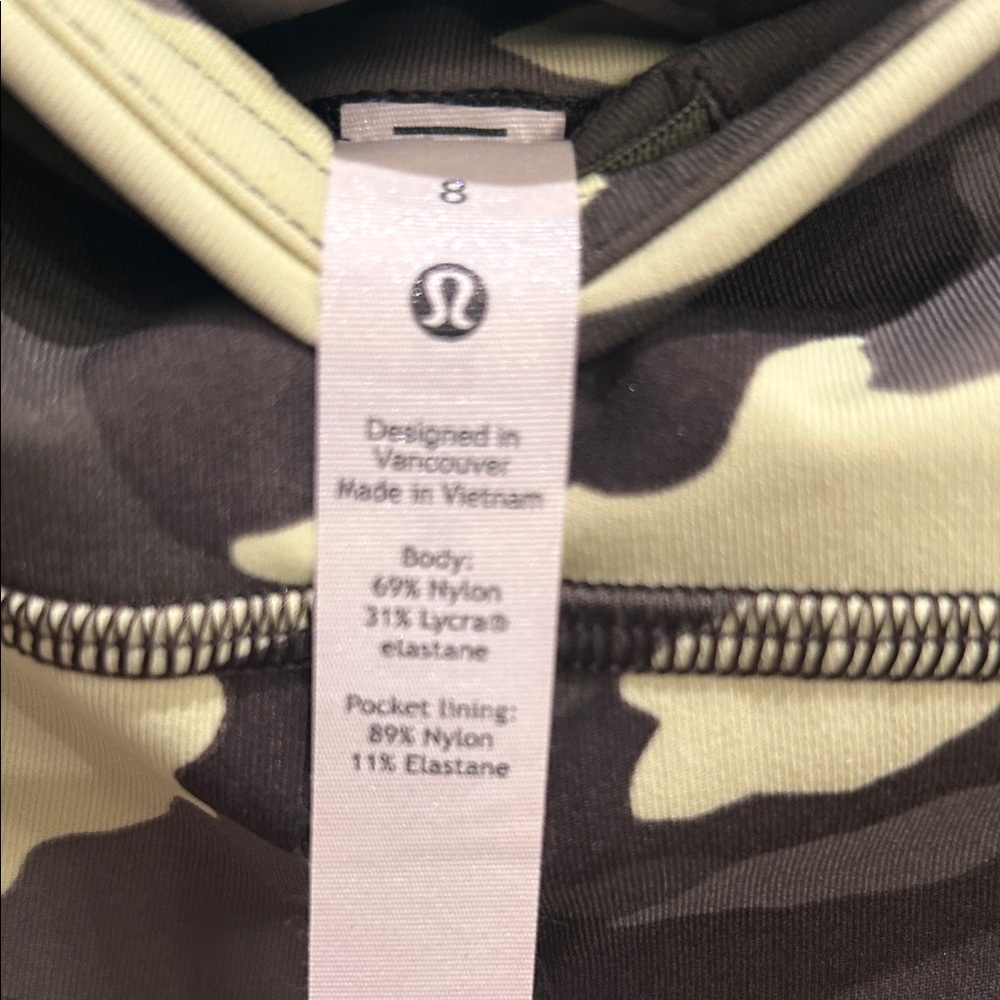 Lululemon Camo Leggings 25 - Picture 8 of 8